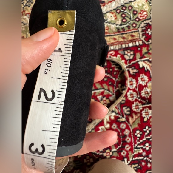 Ann Taylor suede block heel bootie, size 7, tts, never worn, w the original box - Picture 8 of 8